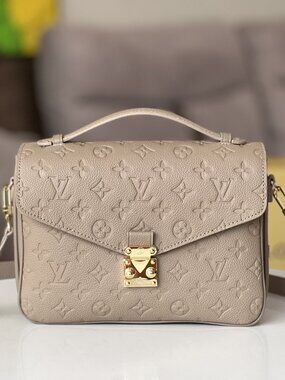 Louis Vuitton Pochette Métis in Monogram Empreinte Leather